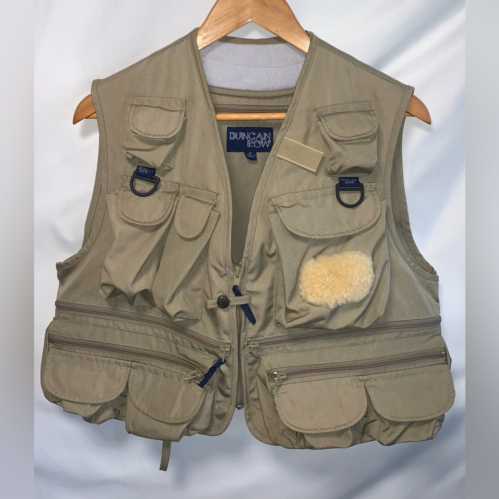 Duncan Row Fly Fishing Vest Beige Multiple Pockets Size Medium